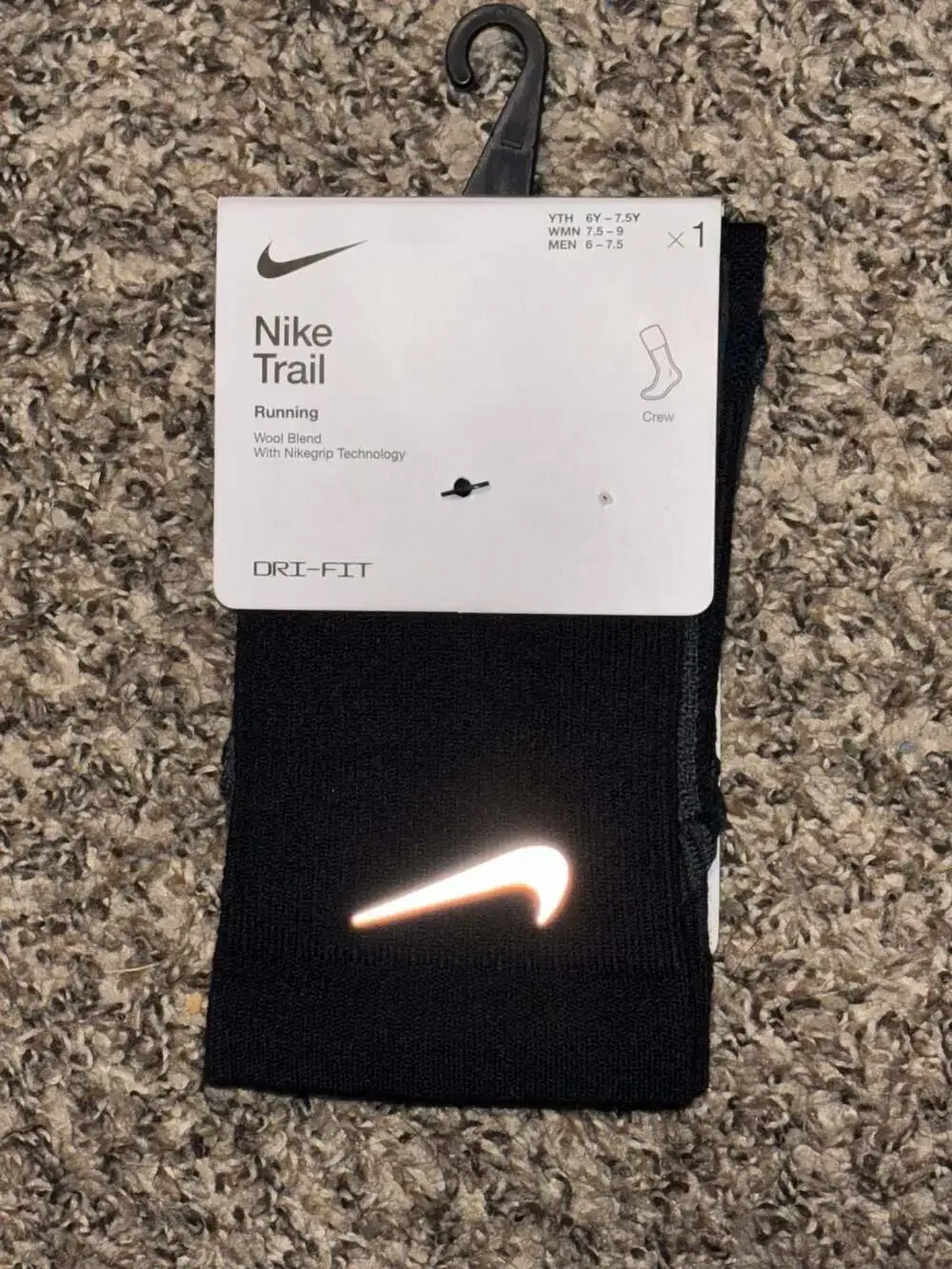 Nike Trail Running Crew Wool Blend Socks with Nikegrip Technology HF0854-010